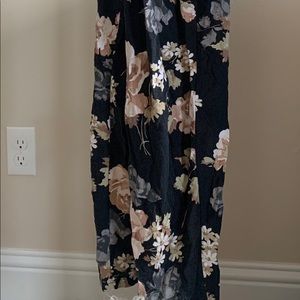 This is an Abercrombie & Fitch Pants jumpsuit.